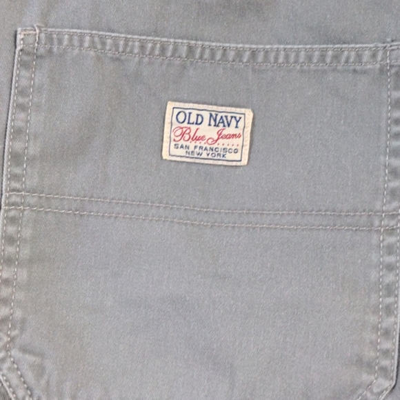 Old Navy Cargo Shorts Size 42 - Picture 4 of 5